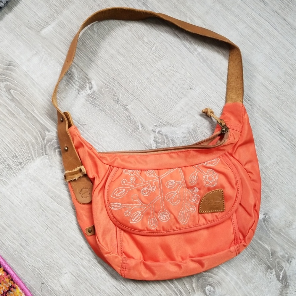 Overland purse